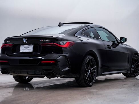 Used 2023 BMW 440i xDrive Coupe w/ Premium Package image 9