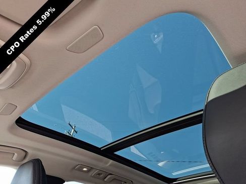 Certified 2023 Volvo XC60 B5 Ultimate w/ Climate Package AWD/4WD image 17