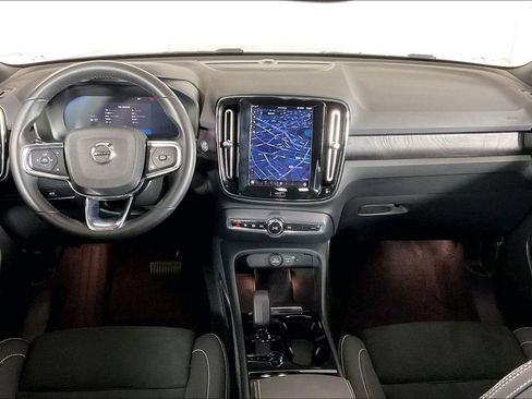 Used 2023 Volvo XC40 Recharge Ultimate w/ Protection Package Premier AWD/4WD image 15