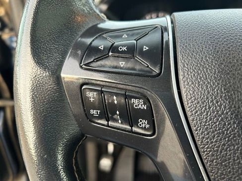 Used 2017 Ford Explorer Platinum image 13