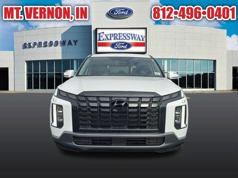 Used 2025 Hyundai Palisade SE FWD image 4