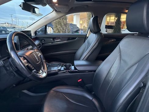 Used 2022 Lincoln Nautilus Reserve w/ Equipment Group 201A image 24