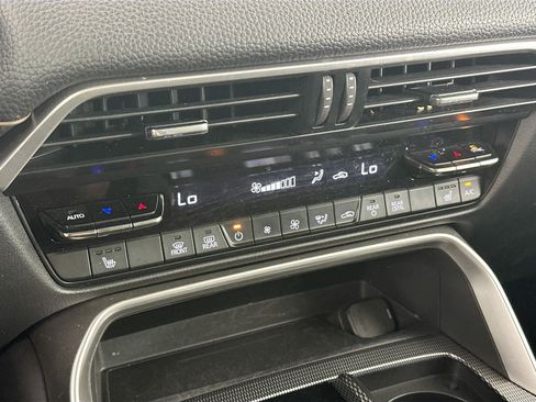 Used 2024 MAZDA CX-90 Plug-In Hybrid w/ Preferred AWD/4WD image 23