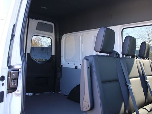New 2026 Mercedes-Benz Sprinter 2500 image 10