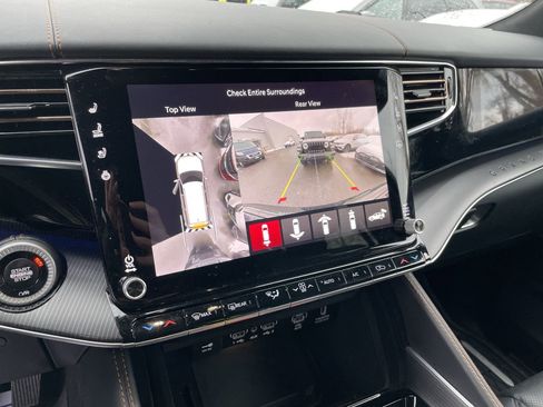 Used 2025 Jeep Grand Wagoneer Series III w/ Rear Seat Video Group 1 image 17