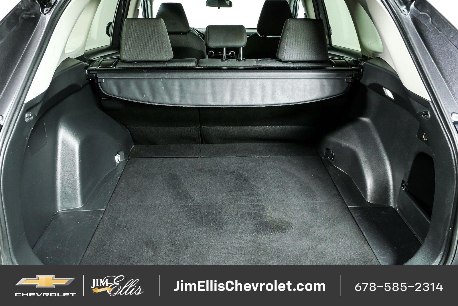Used 2024 Toyota RAV4 XLE FWD image 30