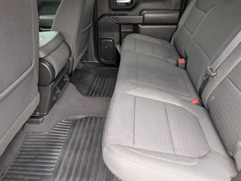 Used 2022 Chevrolet Silverado 2500 Custom w/ Custom Value Package AWD/4WD image 9