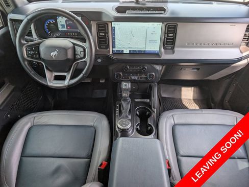 Used 2022 Ford Bronco Outer Banks w/ Sasquatch Package AWD/4WD image 9