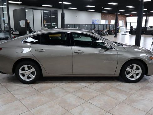 Used 2023 Chevrolet Malibu LT w/ Driver Confidence Package image 6