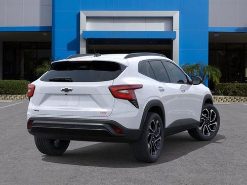 New 2026 Chevrolet Trax RS w/ Driver Confidence Package FWD image 4