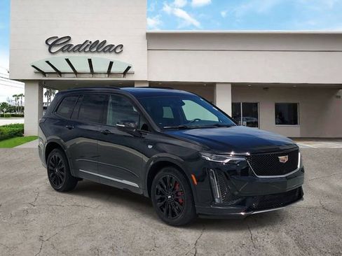 Certified 2023 Cadillac XT6 Sport w/ Technology Package AWD/4WD image 7