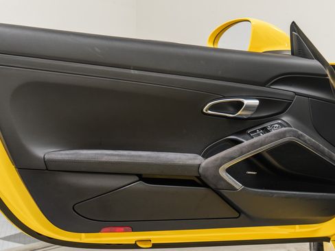 Used 2018 Porsche 718 Boxster GTS RWD image 41