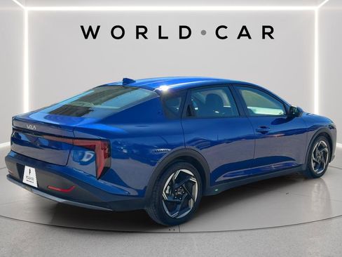Certified 2025 Kia K4 EX FWD image 7