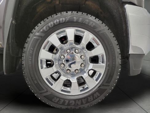 Used 2015 GMC Sierra 2500 SLT AWD/4WD image 32