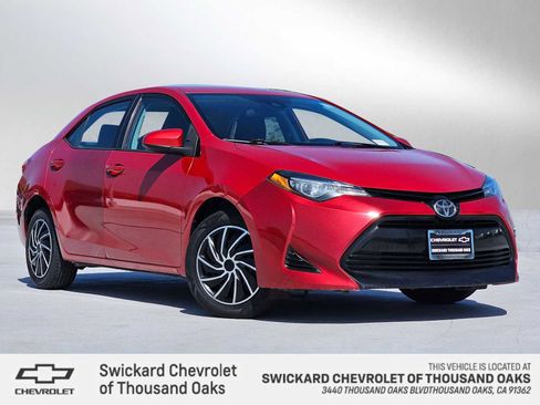 Used 2019 Toyota Corolla LE FWD image 1