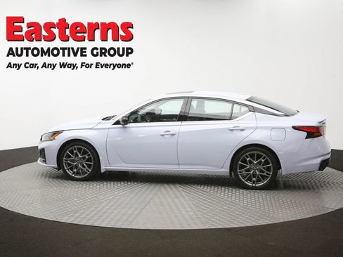 Used 2023 Nissan Altima 2.0 SR FWD image 61