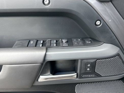 Used 2020 Land Rover Defender 110 X AWD/4WD image 19