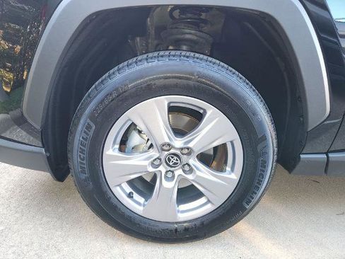Used 2025 Toyota RAV4 XLE image 30