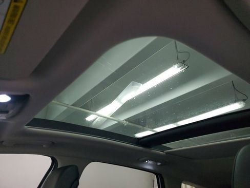 Used 2024 Kia Sportage SX image 30