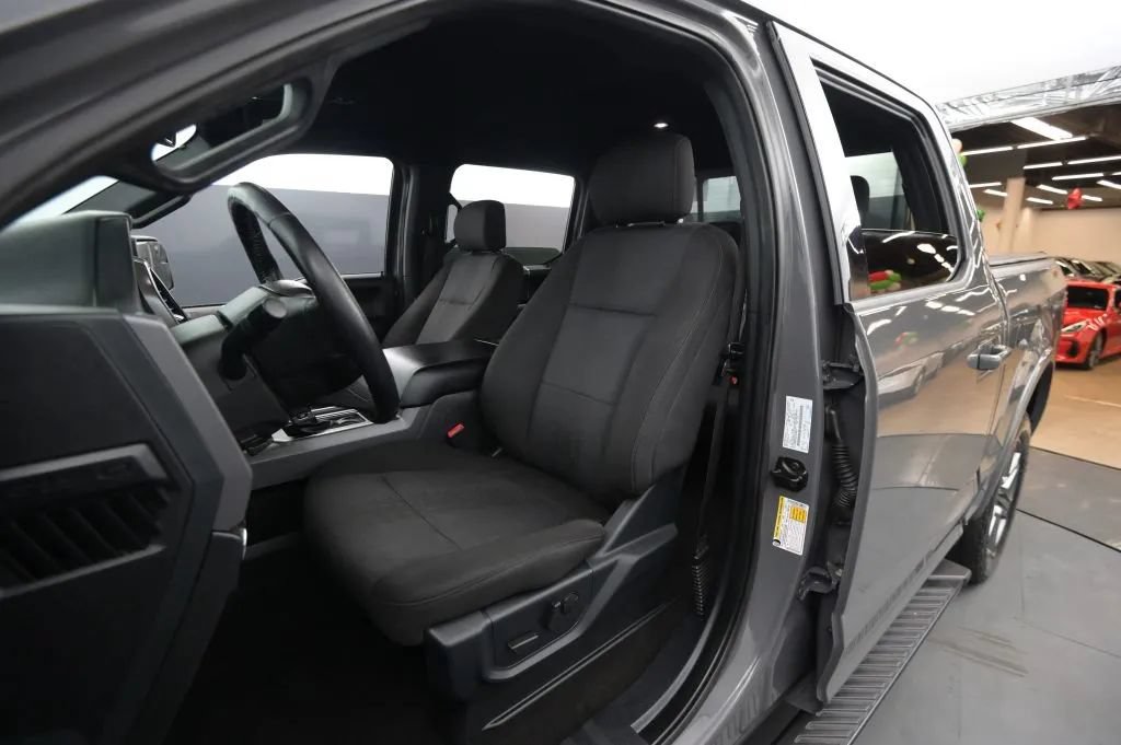 Used 2020 Ford F150 XLT w/ Equipment Group 302A Luxury AWD/4WD image 42