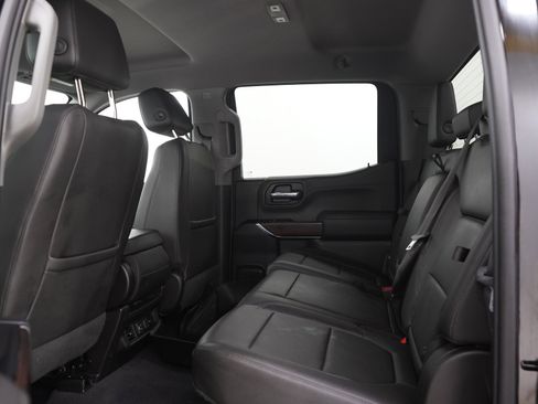 Used 2019 GMC Sierra 1500 SLT w/ Driver Alert Package I AWD/4WD image 20