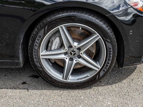 Used 2017 Mercedes-Benz E 300 4MATIC image 7