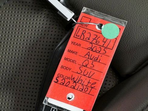 Used 2025 Audi Q5 2.0T Premium Plus w/ Premium Plus image 40