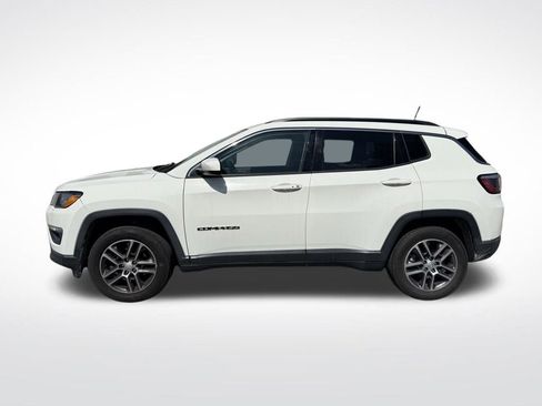 Used 2017 Jeep Compass Latitude w/ Popular Equipment Group image 3