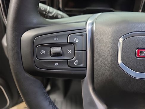 Used 2024 GMC Sierra 1500 SLT image 17