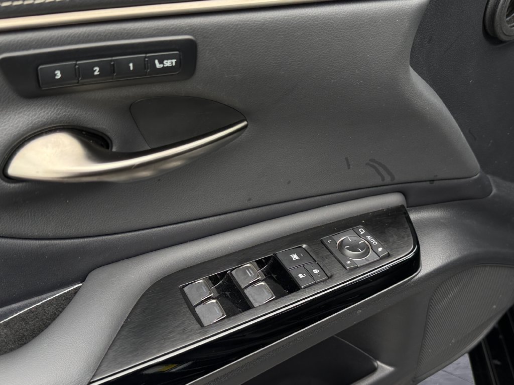 Certified 2023 Lexus ES 350 w/ Premium Package FWD image 14