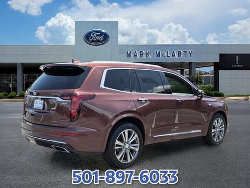 Used 2022 Cadillac XT6 Premium Luxury FWD image 5