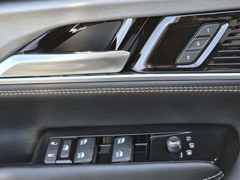 Used 2024 Jeep Wagoneer Series II image 28