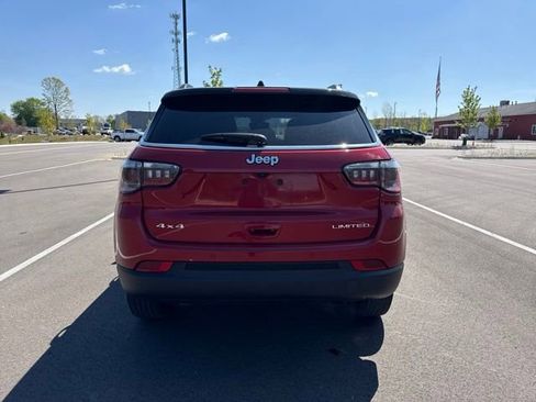 Used 2025 Jeep Compass Limited AWD/4WD image 4