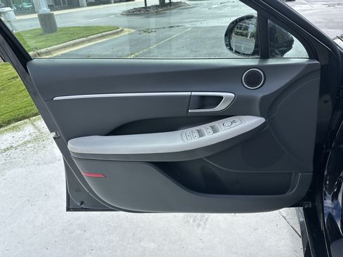 Used 2025 Hyundai Sonata SEL FWD image 14