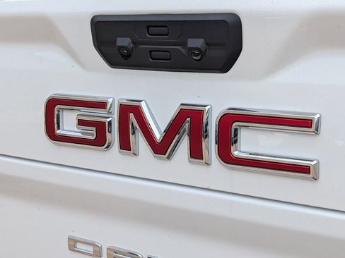 New 2026 GMC Sierra 3500 Denali w/ Denali Reserve Package AWD/4WD image 13