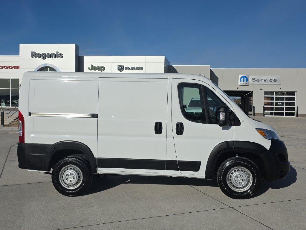 Used 2025 RAM ProMaster 1500 w/ Storage Group FWD image 4