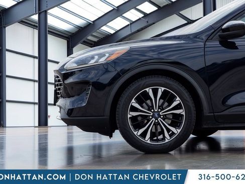 Used 2021 Ford Escape SE w/ SE Sport Appearance Package FWD image 29