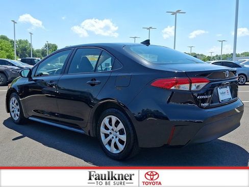 Certified 2023 Toyota Corolla LE FWD image 4