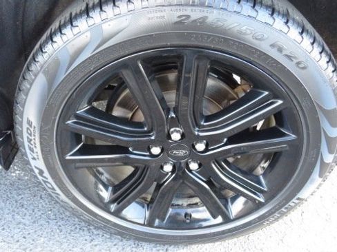 Certified 2022 Ford Edge ST-Line image 32