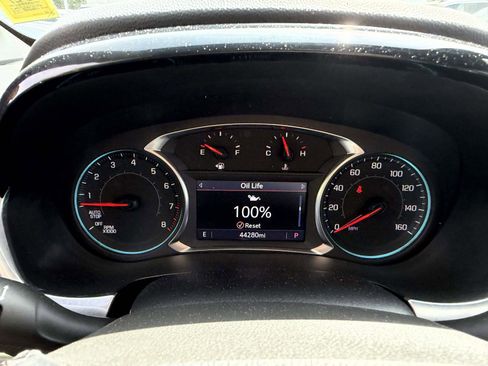 Used 2023 Chevrolet Traverse RS AWD/4WD image 27
