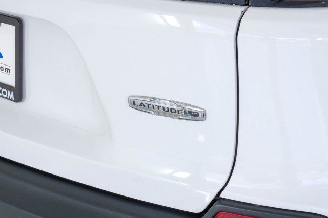 Used 2021 Jeep Cherokee Latitude Plus AWD/4WD image 55