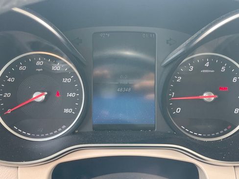 Used 2022 Mercedes-Benz GLC 300 w/ Premium Package Lite image 9