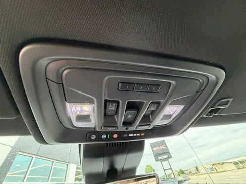 Used 2024 GMC Sierra 1500 AT4 w/ Technology Package AWD/4WD image 25