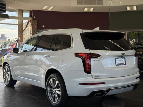 Used 2023 Cadillac XT6 Premium Luxury AWD/4WD image 15