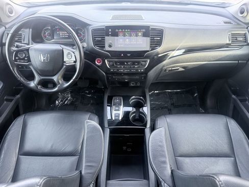 Used 2022 Honda Pilot Touring image 2