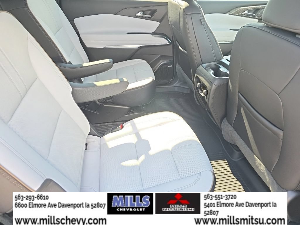 Used 2026 Chevrolet Traverse High Country w/ LPO, Floor Liner Package FWD image 21