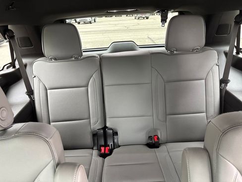 Used 2021 GMC Yukon SLT w/ SLT Luxury Package AWD/4WD image 15