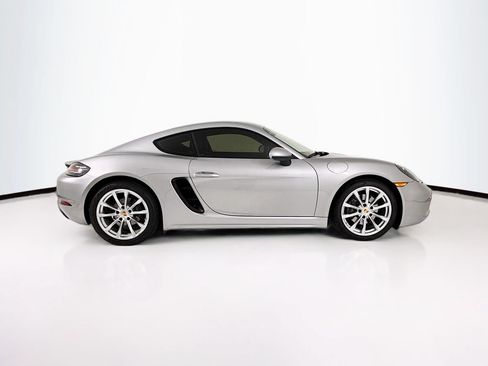 Certified 2018 Porsche 718 Cayman RWD image 8