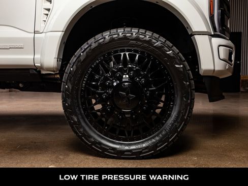 Used 2026 Ford F450 Platinum w/ Platinum Plus Package image 12