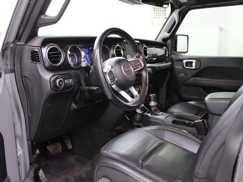 Used 2021 Jeep Wrangler Unlimited Rubicon w/ Trailer Tow Package image 7